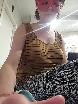 Snapshot of Vagabondainnamorata chatting on April 13, 2:55 pm Vagabondainnamorata online show from April 13, 2:55 pm