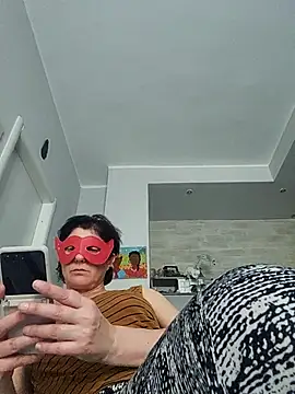 Snapshot of Vagabondainnamorata chatting on April 16, 3:24 pm Vagabondainnamorata online show from April 16, 3:24 pm