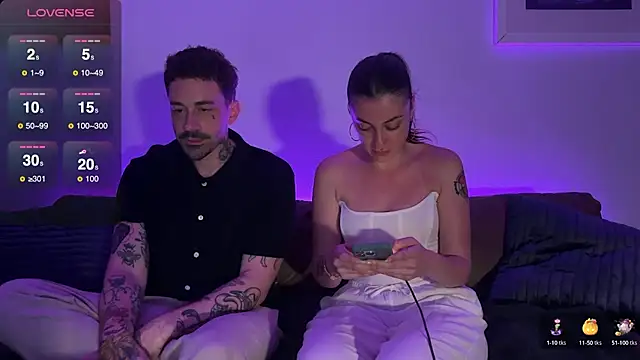 Snapshot of AussieTurkishDelight24 chatting on December 5, 10:23 am AussieTurkishDelight24 online show from December 5, 10:23 am