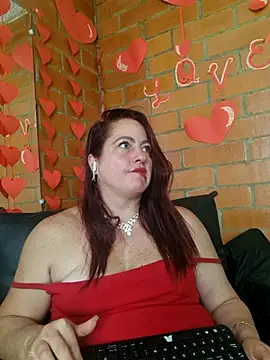 Snapshot of Scarlett45_ chatting on February 14, 5:36 pm Scarlett45 online show from February 14, 5:36 pm