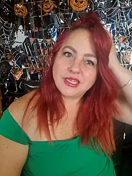 Snapshot of Scarlett45_ chatting on October 15, 8:09 pm Scarlett45 online show from October 15, 8:09 pm