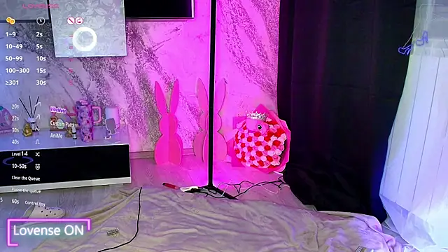 BellaaNoir online show from April 2, 7:55 pm