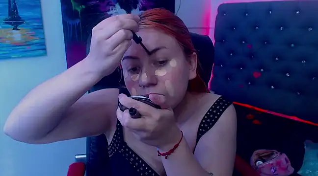 XxMiaSexxyHotxX online show from February 18, 1:55 pm