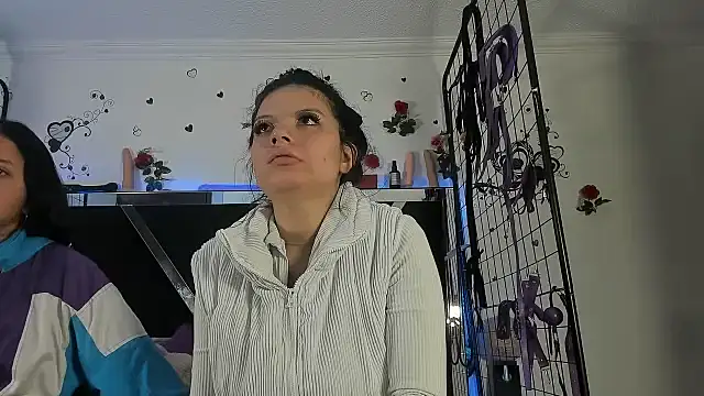 abby eemily online show from November 15, 12:13 pm