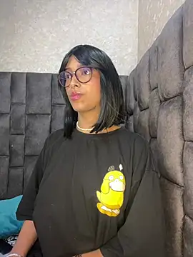 Snapshot of LollaByer chatting on March 2, 10:05 pm LollaByer online show from March 2, 10:05 pm