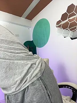 Snapshot of LollaByer chatting on October 2, 9:33 pm LollaByer online show from October 2, 9:33 pm