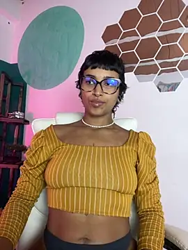 Snapshot of LollaByer chatting on October 11, 10:52 pm LollaByer online show from October 11, 10:52 pm