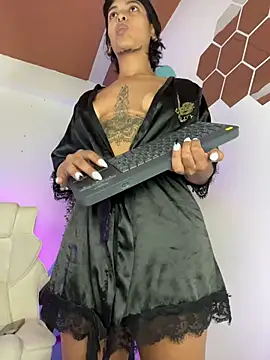 LollaByer online show from January 8, 9:06 pm