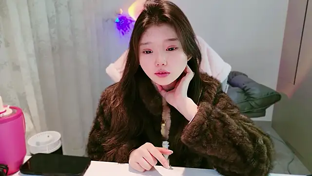 yangyang-1115 online show from December 1, 5:01 am