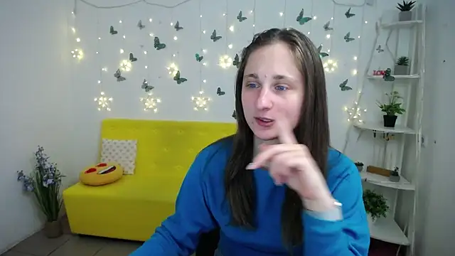 MichelLeee online show from April 15, 11:28 am