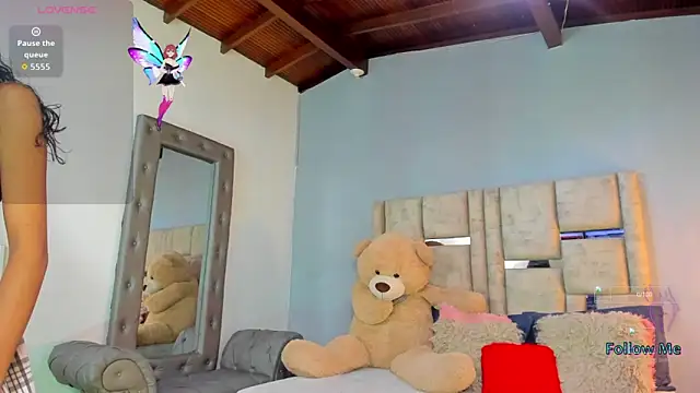 Snapshot of AshleyHill2 chatting on September 18, 3:30 am AshleyHill2 online show from September 18, 3:30 am