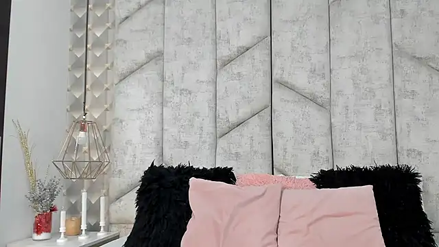 AshleyHill2 online show from December 22, 3:36 am