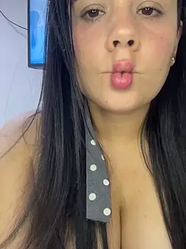 Leyna Kenet online show from February 19, 9:22 pm