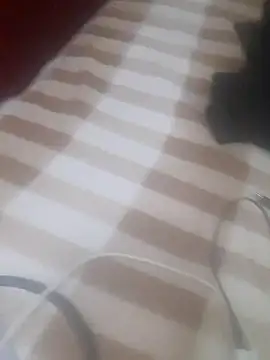 Snapshot of bandi-big-dick chatting on December 5, 6:22 pm bandi-big-dick online show from December 5, 6:22 pm