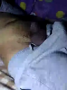 Snapshot of bandi-big-dick chatting on January 11, 10:51 pm bandi-big-dick online show from January 11, 10:51 pm