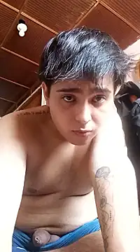 Snapshot of AndrewPherson chatting on February 24, 8:47 pm AndrewPherson online show from February 24, 8:47 pm