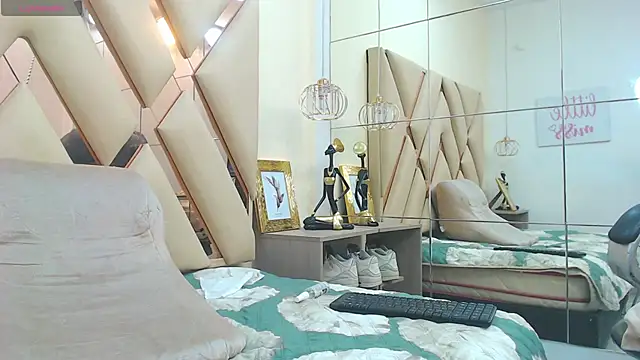 Snapshot of AndrewPherson chatting on February 27, 3:59 pm AndrewPherson online show from February 27, 3:59 pm