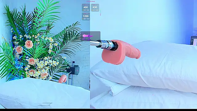 Snapshot of Kinky__Karo chatting on October 12, 1:37 am Kinky Karo online show from October 12, 1:37 am