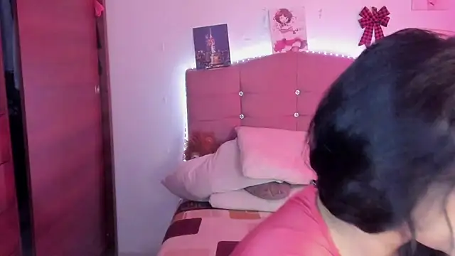 male couper online show from December 5, 6:11 pm