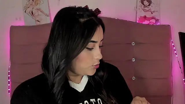 male couper online show from January 21, 12:50 pm