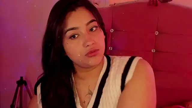 male couper online show from February 19, 8:10 pm