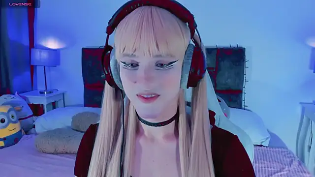 Snapshot of Kirmyy_ chatting on September 30, 8:58 pm Kirmyy  online show from September 30, 8:58 pm