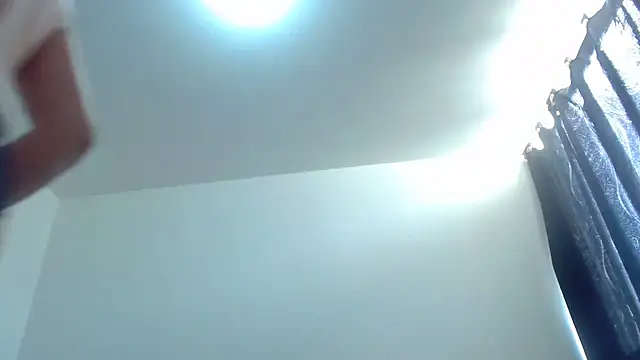 nicolle milf1978 online show from December 18, 2:12 pm