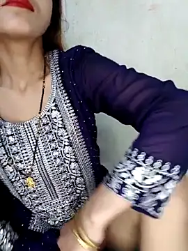 xpihu online show from November 4, 11:59 pm