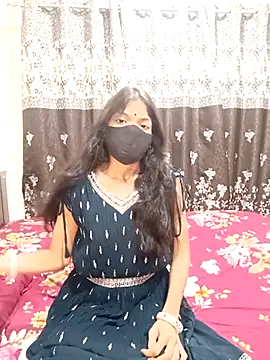 Snapshot of Cute-Bhavya chatting on February 24, 2:51 am Cute-Bhavya online show from February 24, 2:51 am