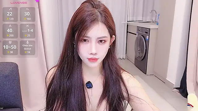 Selenaaaaa- online show from March 9, 1:59 pm