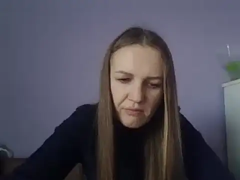 Snapshot of Milaniya261 chatting on February 12, 8:38 am Milaniya261 online show from February 12, 8:38 am