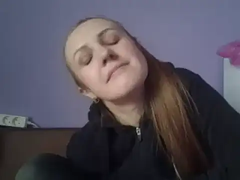 Snapshot of Milaniya261 chatting on February 19, 8:33 am Milaniya261 online show from February 19, 8:33 am