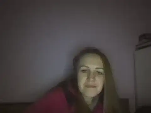 Snapshot of Milaniya261 chatting on February 21, 4:40 am Milaniya261 online show from February 21, 4:40 am