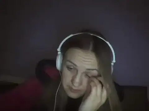 Snapshot of Milaniya261 chatting on February 27, 1:16 am Milaniya261 online show from February 27, 1:16 am