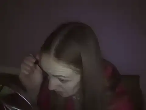 Snapshot of Milaniya261 chatting on March 3, 1:21 am Milaniya261 online show from March 3, 1:21 am