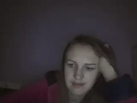 Snapshot of Milaniya261 chatting on March 15, 12:36 am Milaniya261 online show from March 15, 12:36 am