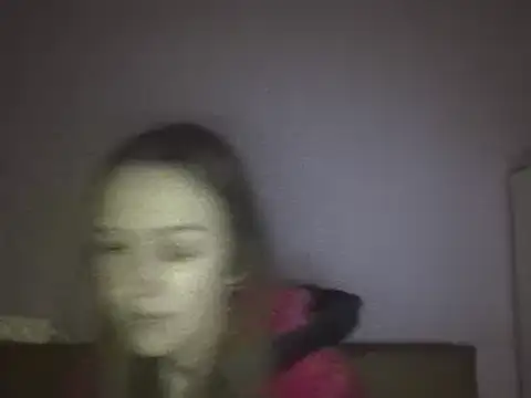 Snapshot of Milaniya261 chatting on March 17, 1:35 am Milaniya261 online show from March 17, 1:35 am