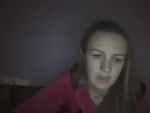 Snapshot of Milaniya261 chatting on March 19, 1:21 am Milaniya261 online show from March 19, 1:21 am