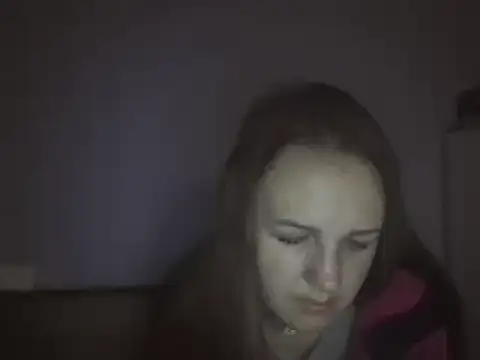 Snapshot of Milaniya261 chatting on March 20, 12:51 am Milaniya261 online show from March 20, 12:51 am