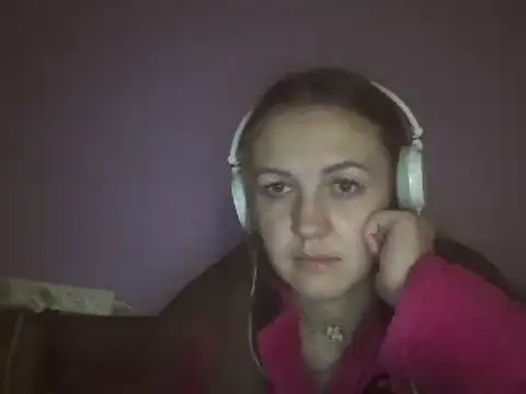 Snapshot of Milaniya261 chatting on March 21, 1:13 am Milaniya261 online show from March 21, 1:13 am