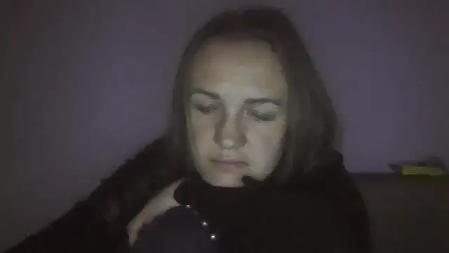 Snapshot of Milaniya261 chatting on September 14, 12:32 am Milaniya261 online show from September 14, 12:32 am