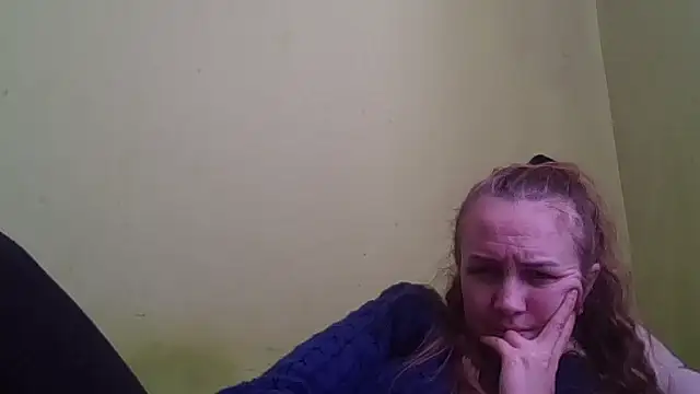 Snapshot of Milaniya261 chatting on February 10, 12:42 pm Milaniya261 online show from February 10, 12:42 pm