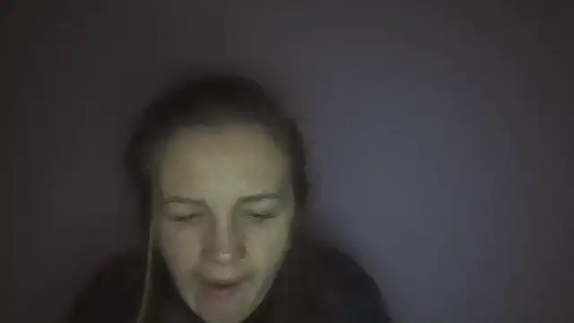 Snapshot of Milaniya261 chatting on February 12, 1:44 am Milaniya261 online show from February 12, 1:44 am