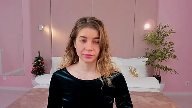 VikkiStorm online show from December 6, 4:03 am