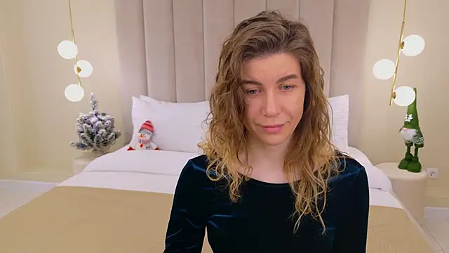 VikkiStorm online show from December 29, 3:11 am