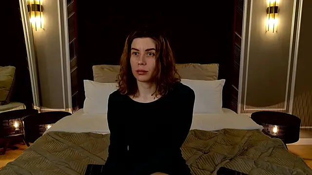 VikkiStorm online show from March 19, 6:14 am