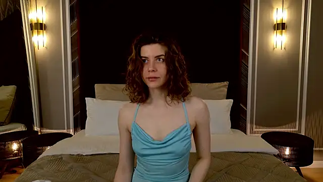 VikkiStorm online show from March 20, 3:13 am