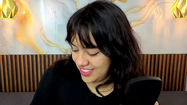 Snapshot of MelissaGilll chatting on February 19, 7:21 pm MelissaGilll online show from February 19, 7:21 pm