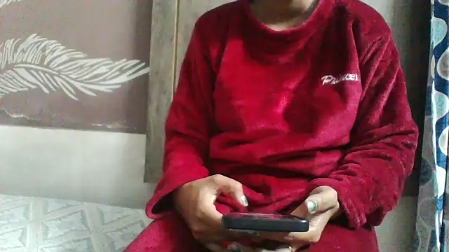 Snapshot of shalini_fire chatting on December 18, 8:53 am shalini fire online show from December 18, 8:53 am