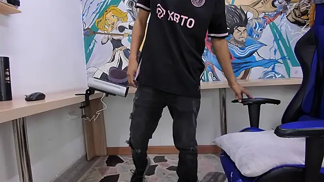 Snapshot of Jeffry_wolvess chatting on January 31, 1:12 pm Jeffry wolvess online show from January 31, 1:12 pm